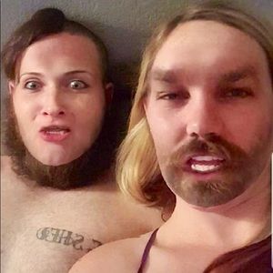 Meet your Posher, Casey